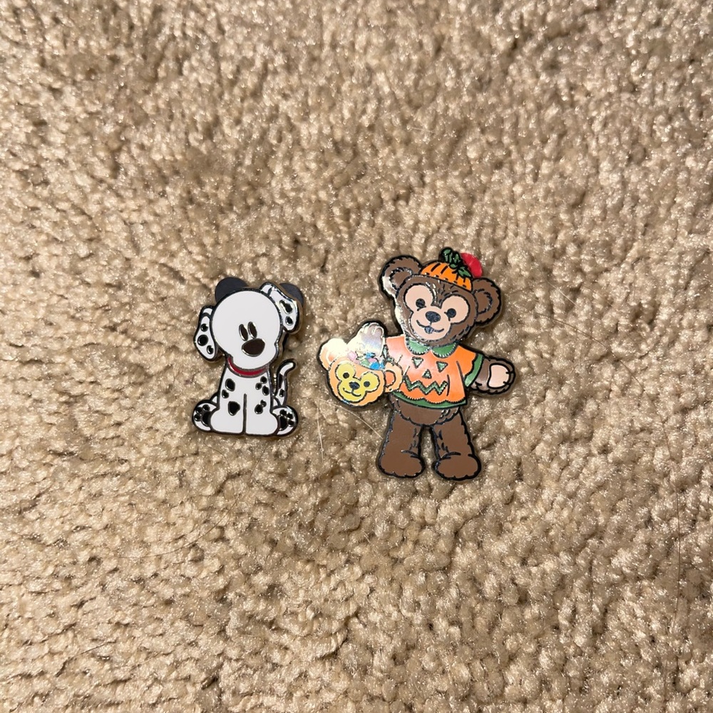 Duffy halloween bear and Dalmatian Disney pins
